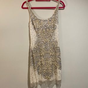 Adrianna Papell - Sleeveless Embellished Scoop Cocktail Dress - Size 4